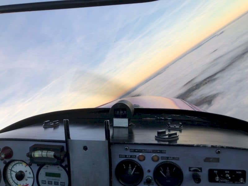 Cap10 rose de l'aéroclub de Brive cockpit